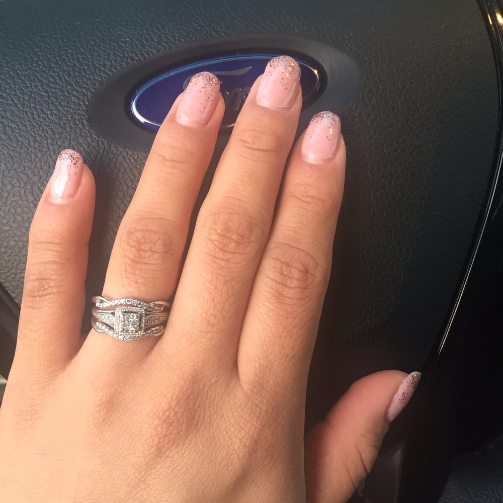 Queen Nails - This is 2 weeks now time for a new shellac. I am loving the salon... - Nail Salons Near Me - Renton, Washington Queen Nails - This is 2 weeks now time for a new shellac. I am loving the salon... - Nail Salons Near Me - Renton, Washington