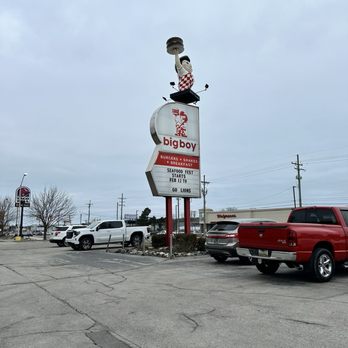 Big Boy - Outside sign - New American Near Me - Fort Gratiot, Michigan Big Boy - Outside sign - New American Near Me - Fort Gratiot, Michigan