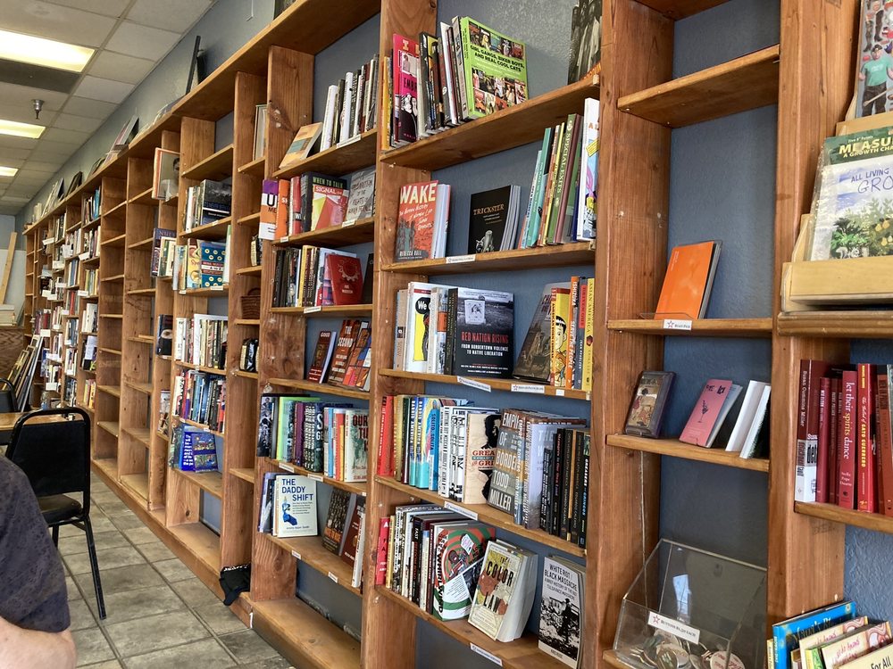 REVOLUTIONARY GROUNDS BOOKS AND COFFEE 43 Photos & 61 Reviews 4675