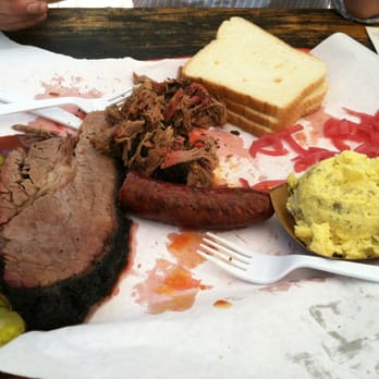 la Barbecue - Fatty brisket, sausage, pulled pork and pickled onions - Barbeque Near Me - Austin, Texas la Barbecue - Fatty brisket, sausage, pulled pork and pickled onions - Barbeque Near Me - Austin, Texas