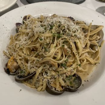 Acqua e Farina - Linguine Vongole - Italian Near Me - Hayward, California