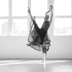 Equipoise Enlightened Exercise - Photo of Lavinia by Jennifer Alyse Rogers