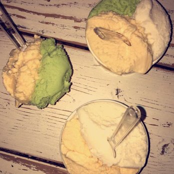 Dolce Neve - Bottom cup: salted caramel and vanilla - Gelato Near Me - Austin, Texas