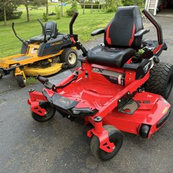 River East Power Equipment - Gravely ZT-X 52