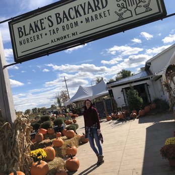 Blake's Backyard - Entrance to building - Fruits & Veggies Near Me - Almont, Michigan