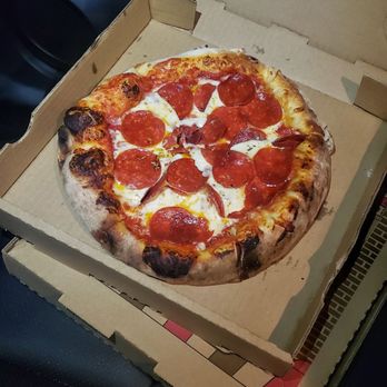 Barra de Pan - Pepperoni pizza made in brick oven - Mexican Near Me - Corona, California Barra de Pan - Pepperoni pizza made in brick oven - Mexican Near Me - Corona, California