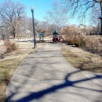 Bellevue Beach Park - Parks Near Me - Bellevue, Kentucky