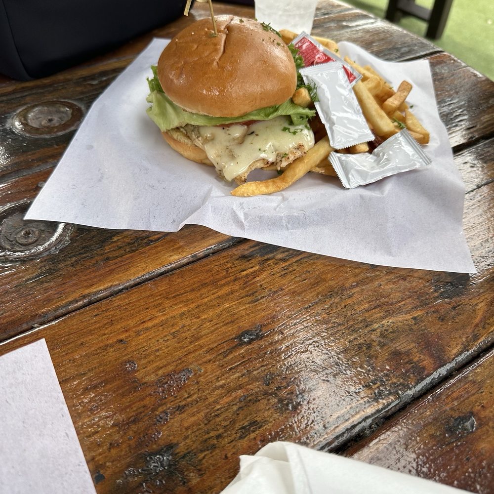 Solvang Brewing Company - Chicken sandwich - Breweries Near Me - Solvang, California Solvang Brewing Company - Chicken sandwich - Breweries Near Me - Solvang, California