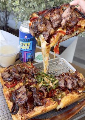 Seven Tigers Pie Club by null