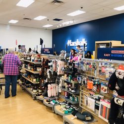 Marshalls - Check out area