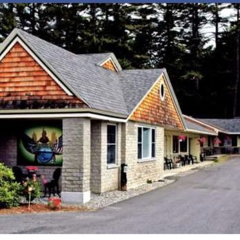 Alyssa's Motel On Thomas Pond - Hotels Near Me - Casco, Maine Alyssa's Motel On Thomas Pond - Hotels Near Me - Casco, Maine