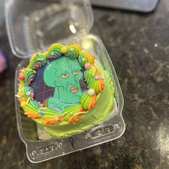 Chez Peachy - Handsome Squidward summer cake! - Custom Cakes Near Me - Tucson, Arizona