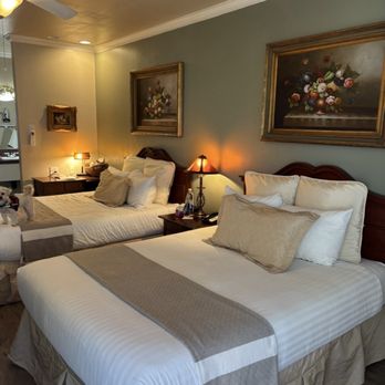 Grass Valley Courtyard Suites - Two queen beds - Hotels Near Me - Grass Valley, California Grass Valley Courtyard Suites - Two queen beds - Hotels Near Me - Grass Valley, California