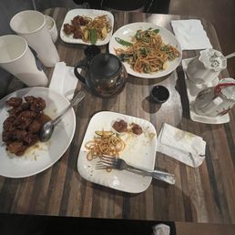Orange chicken. Vegetable lo mein. Chrysanthemum tea