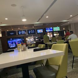 Aqua Bistro | Bar