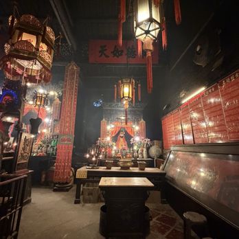文武廟 - Landmarks & Historical Buildings Near Me - Hong Kong, HK 文武廟 - Landmarks & Historical Buildings Near Me - Hong Kong, HK