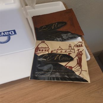 Days Inn by Wyndham Red Bluff - Coffee packets in the room, but no coffee machine - Hotels Near Me - Red Bluff, California