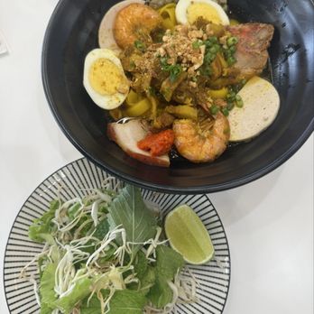 Amy's Lunch Box - Mi quang - Vietnamese Near Me - Houston, Texas Amy's Lunch Box - Mi quang - Vietnamese Near Me - Houston, Texas