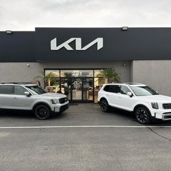 Napoli Indoor Kia - New Logo