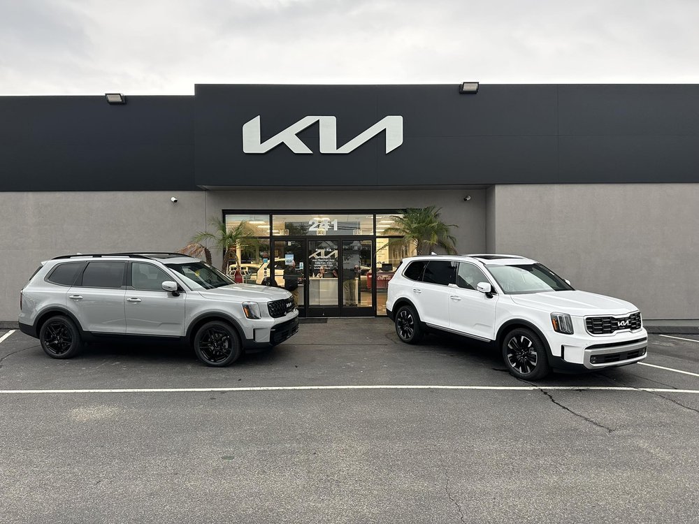 NAPOLI INDOOR KIA Updated September 2024 36 Photos & 71 Reviews