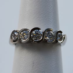Attoe Jewellery - 18ct white gold 5 modern brilliant cut diamond eternity ring made by Richard Attoe