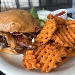 Wildflour Artisan Bakery & Grill - Venison burger with sweet potato fries