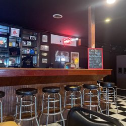 Wicked Good Sandwiches - Bar area