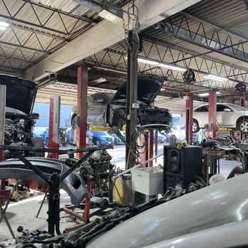 Autowise Complete Car Center - Full service collision repairs - Auto Repair Near Me - Milwaukee, Wisconsin Autowise Complete Car Center - Full service collision repairs - Auto Repair Near Me - Milwaukee, Wisconsin