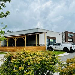 Shamrock Bar & Grille Brannon Crossing - Outside entrance and patio