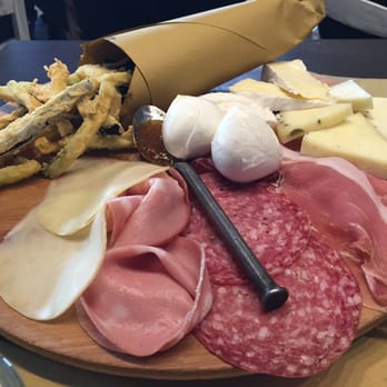 Spaccio Pasta - Antipasto misto - Italian Near Me - Rome, RM