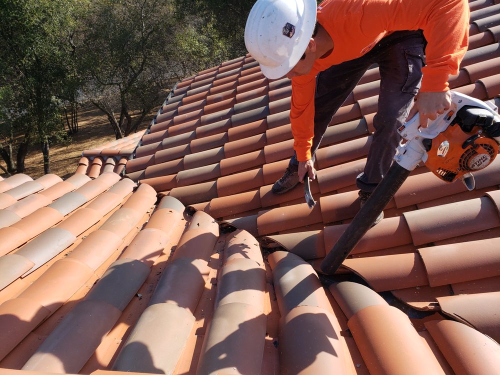 Slide of Brazil Quality Construction Roofing & Solar