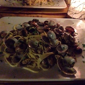 Enoteca Al Volto - Pasta w clams - Wine Bars Near Me - Venezia, VE Enoteca Al Volto - Pasta w clams - Wine Bars Near Me - Venezia, VE