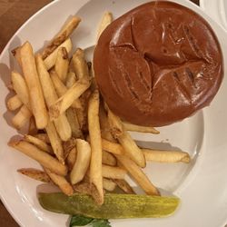 Spumoni's - 1/2# Mushroom burger and fries