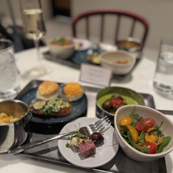 Capital One Lounge - Airport Lounges Near Me - Dulles, Virginia