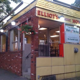 Elliot's Exterior