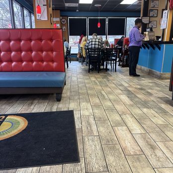 Sunshine Family Restaurant - Inside - Breakfast & Brunch Near Me - Kannapolis, North Carolina