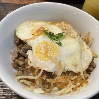 Spoke & Hub - Hash brown bowl - Breakfast & Brunch Near Me - Baton Rouge, Louisiana