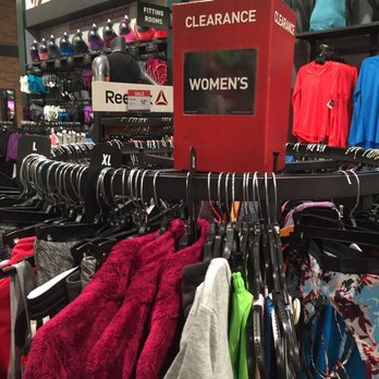DICK'S Sporting Goods - Sports Wear Near Me - Chesapeake, Virginia