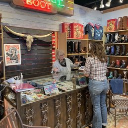 My wife was so happy with her experience here :)