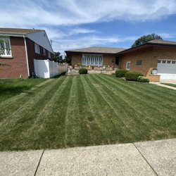 Snip Snip Lawn Care - Weekly Lawn Service