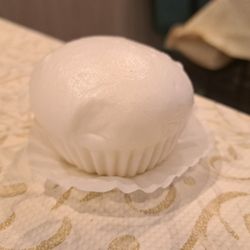 Hung To Seafood Restaurant - Steamed Lava Sesame Buns