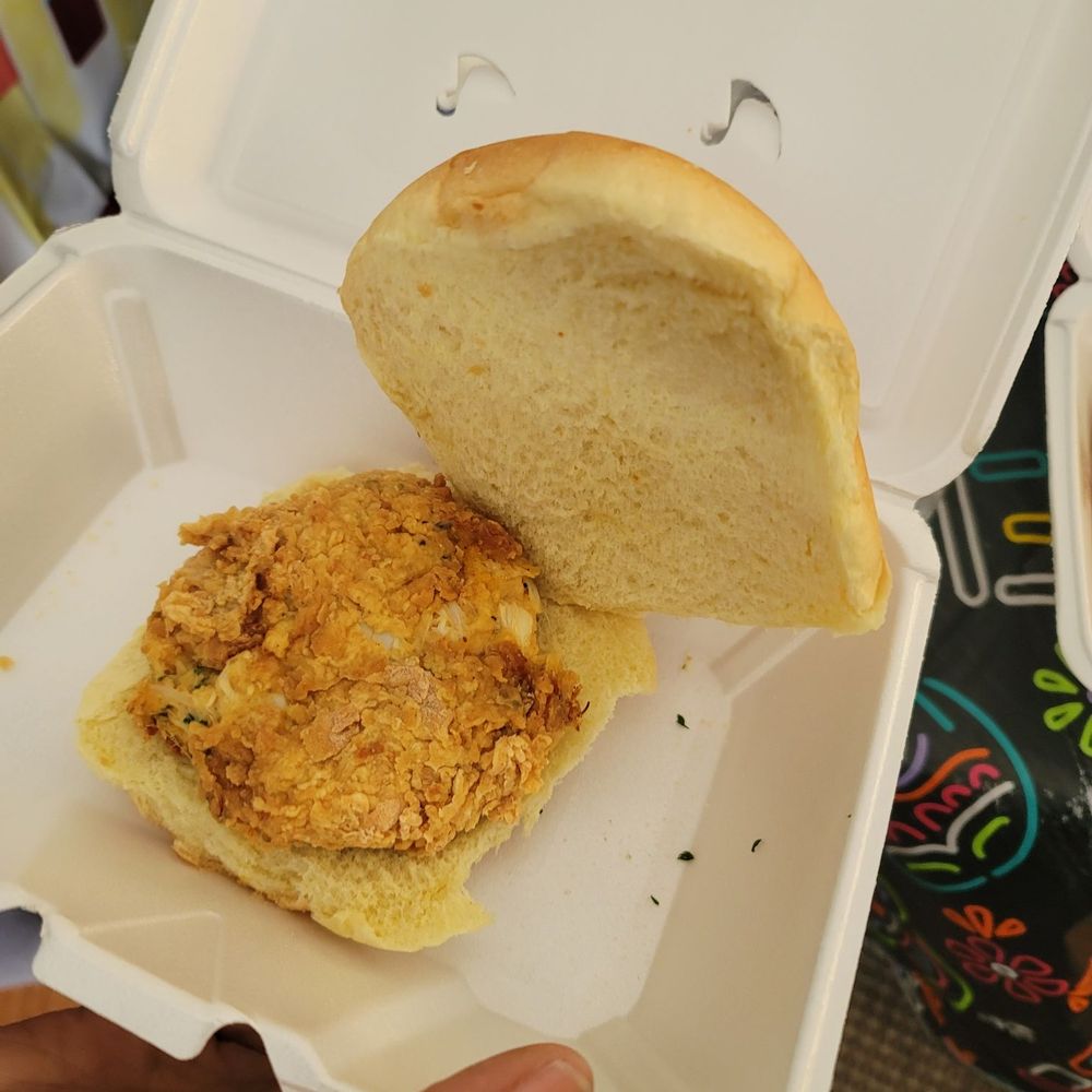 Taste & Sea - Sugar sweet crab sandwich!!!! - Seafood Near Me - Willingboro, New Jersey
