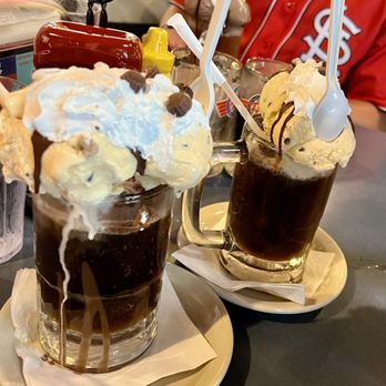 Fitz's SoCo - Trouble Root Beer Float Splited - American Near Me - Sappington, Missouri