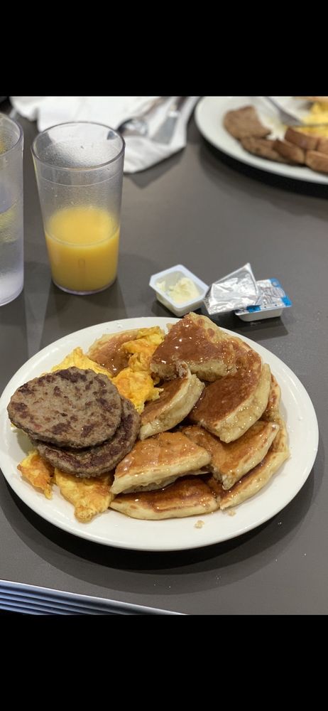 Eggs Up Grill