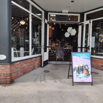Better Buzz Coffee Hillcrest - Coffee & Tea Near Me - San Diego, California