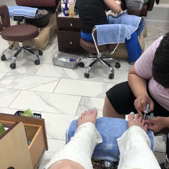 SC Nails & Spa - Chelsea rocks! - Nail Salons Near Me - Summerville, South Carolina