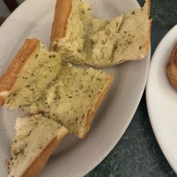Rocco & Anna’s Ristorante Italiano - Garlic Bread