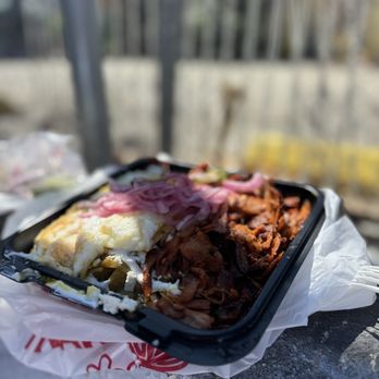 Don Chilaquiles - Chilaquiles with pastor mixed - Tacos Near Me - Los Angeles, California Don Chilaquiles - Chilaquiles with pastor mixed - Tacos Near Me - Los Angeles, California