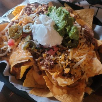 Dos Gordos - Happy hour nachos with ground beef - Mexican Near Me - Phoenix, Arizona Dos Gordos - Happy hour nachos with ground beef - Mexican Near Me - Phoenix, Arizona