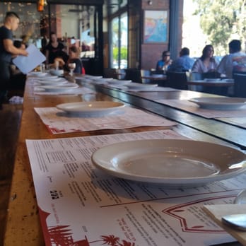 Simmzy's Restaurant Long Beach - Restaurant decor - Gastropubs Near Me - Long Beach, California Simmzy's Restaurant Long Beach - Restaurant decor - Gastropubs Near Me - Long Beach, California